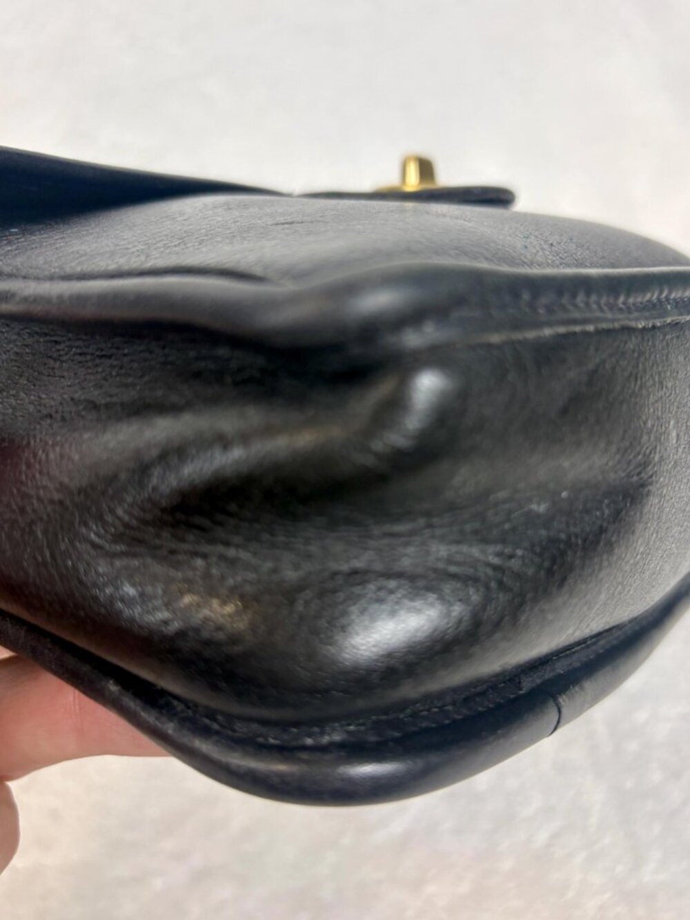 Vintage Coach Willis Top Handle Crossbody in Black Glovetanned Leather and Charm - Picture 9 of 16